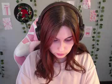Sarakinski Chaturbate stream image from May 26, 2025