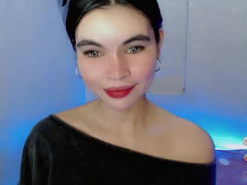 Manilynforyou Chaturbate stream image from May 26, 2025