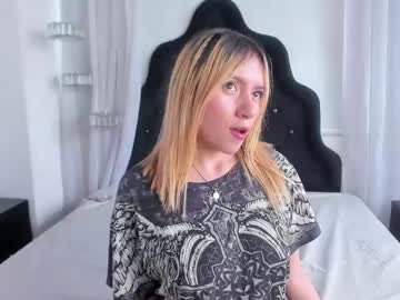 Paulina_Darling Chaturbate stream image from May 26, 2025