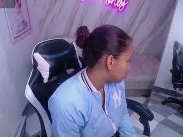 Samara_B_ Chaturbate stream image from May 26, 2025