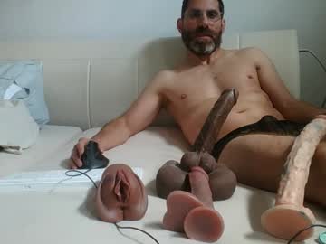 Slavefuckfunhype Chaturbate stream image from May 26, 2025