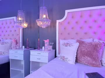 Lorelain_Lux Chaturbate stream image from May 26, 2025