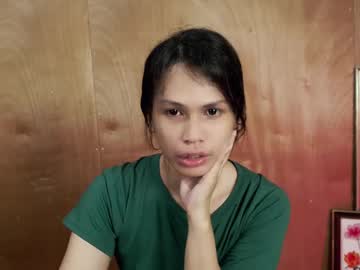 Momi_Khem019 Chaturbate stream image from May 26, 2025