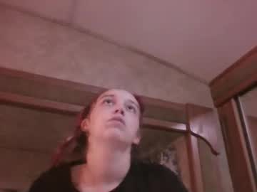 Cholemoon225 Chaturbate stream image from May 26, 2025