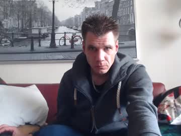 Gizmomaster Chaturbate stream image from May 26, 2025