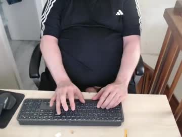 Bi_Fat_Guy Chaturbate stream image from May 26, 2025