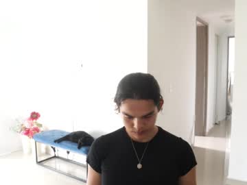 _Vahos Chaturbate stream image from May 26, 2025