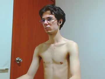 Blakeshatter Chaturbate stream image from May 26, 2025