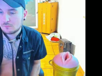 Ohihoe92 Chaturbate stream image from May 26, 2025