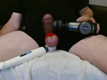 Mynameisbigloads Chaturbate stream image from May 26, 2025