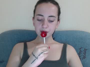 Sweetiekendl Chaturbate stream image from May 26, 2025