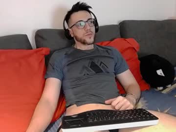 Eatmyassbitch9898 Chaturbate stream image from May 26, 2025