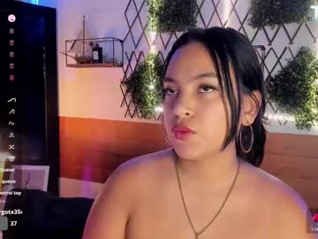 Emmalewiiss Chaturbate stream image from May 26, 2025