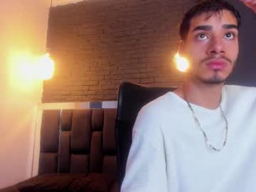 Evan_Wolf1 Chaturbate stream image from May 26, 2025
