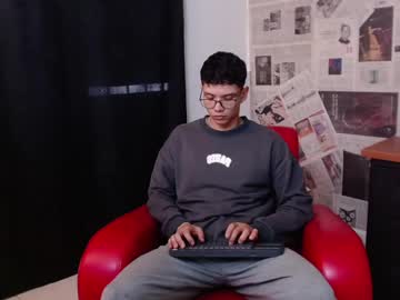 Magic_Boy01 Chaturbate stream image from May 26, 2025