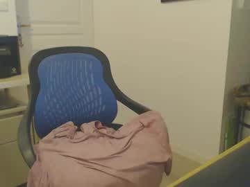Tounu45 Chaturbate stream image from May 26, 2025
