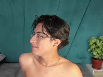 Aaron_Eze Chaturbate stream image from May 26, 2025