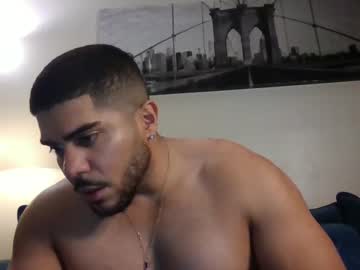 Jonathandoza Chaturbate stream image from May 26, 2025