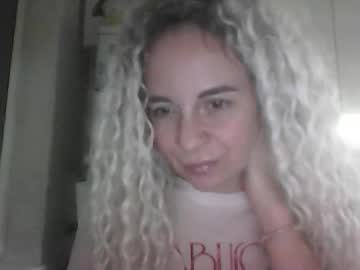 Leila_V Chaturbate stream image from May 26, 2025