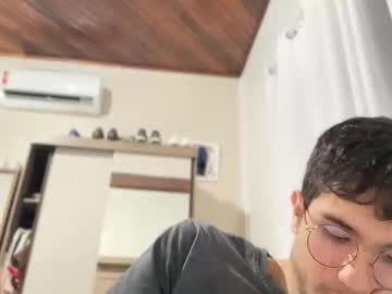 Sirfap15 Chaturbate stream image from May 26, 2025