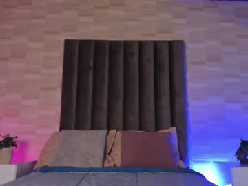 Ariiadna_Fox Chaturbate stream image from May 26, 2025