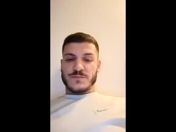 Mike763972 Chaturbate stream image from May 26, 2025