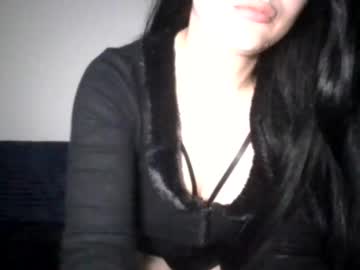 Zoeravenn Chaturbate stream image from May 26, 2025