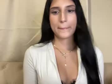 Katbloomm Chaturbate stream image from May 27, 2025