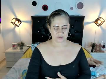Kathiahunt Chaturbate stream image from May 27, 2025
