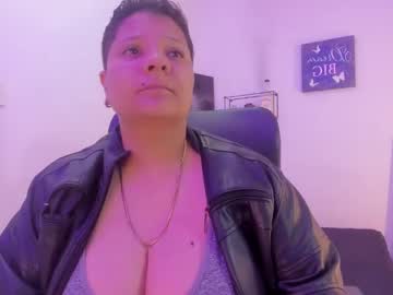 Miacapucci1 Chaturbate stream image from May 27, 2025