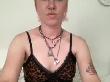 Missmarinamay Chaturbate stream image from May 27, 2025
