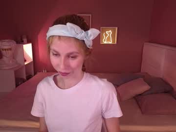 Sofarise Chaturbate stream image from May 27, 2025