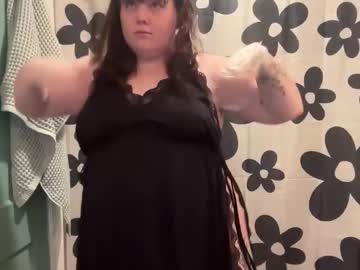 Bumblebeebuzzer Chaturbate stream image from May 27, 2025