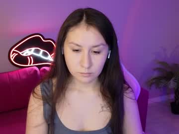 Nataliaroud Chaturbate stream image from May 27, 2025