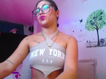 Exitoarigatoss Chaturbate stream image from May 27, 2025