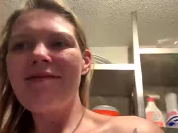 Gettingdickeddownsouth Chaturbate stream image from May 27, 2025