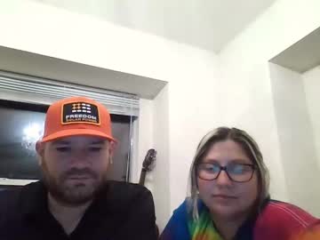Kinkykoalas Chaturbate stream image from May 27, 2025
