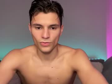 Denlover Chaturbate stream image from May 27, 2025