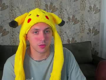 Enneth2_ Chaturbate stream image from May 27, 2025