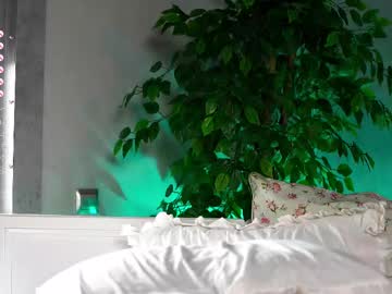 Pinky_Muse Chaturbate stream image from May 27, 2025