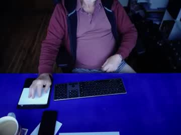Guesswhatigot2 Chaturbate stream image from May 27, 2025