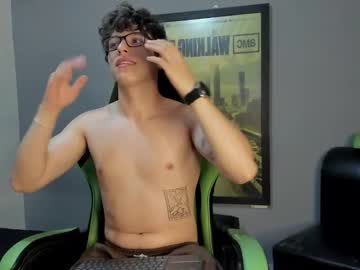 Axelraven Chaturbate stream image from May 27, 2025