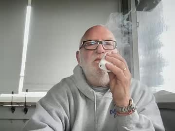 Curo69 Chaturbate stream image from May 27, 2025