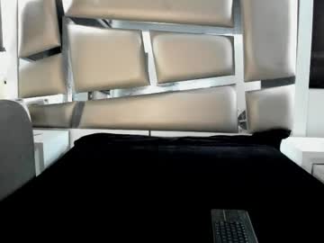 Hellen__Smith_ Chaturbate stream image from May 27, 2025
