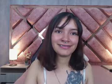 Nahomypeach Chaturbate stream image from May 27, 2025