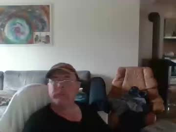 Charles6064 Chaturbate stream image from May 27, 2025