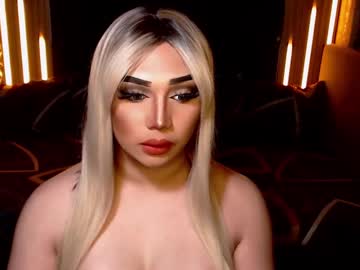Luisamonstercock Chaturbate stream image from May 27, 2025