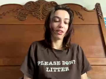 Poppas_Perra Chaturbate stream image from May 27, 2025
