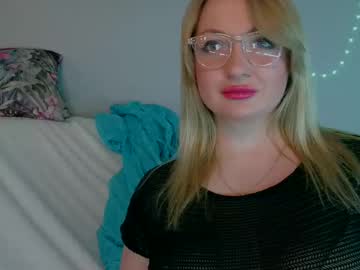 Milasmille Chaturbate stream image from May 27, 2025