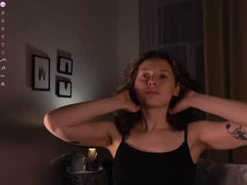 Melodykey_X Chaturbate stream image from May 27, 2025